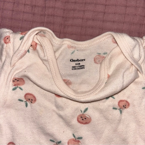 Carter’s Bodysuits in Pink and Blue - Picture 7 of 11